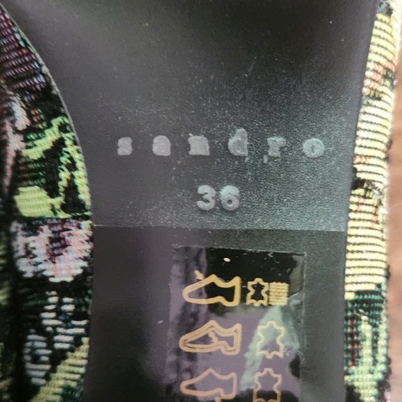 Sandro Paris Floral Tapestry Jaquard "Elise" Low Block Heel Round Toe Pumps - Picture 8 of 10